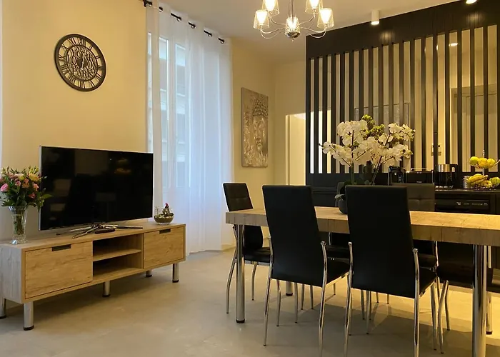 Zen And Charming - Center -5 Min Walk To Sea- 2br *