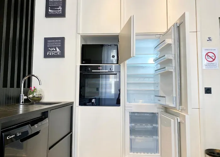 Zen And Charming - Center -5 Min Walk To Sea- 2br *