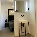 Zen And Charming - Center -5 Min Walk To Sea- 2br Appartement *