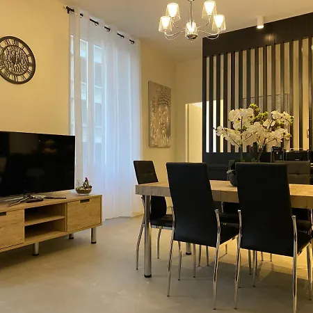 Zen And Charming - Center -5 Min Walk To Sea- 2br *